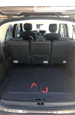 Минивэн Renault Scenic 2010 в 