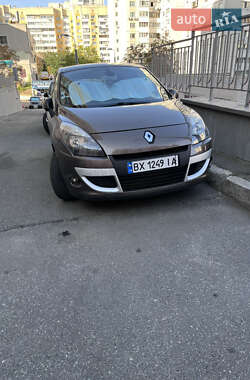 Мінівен Renault Scenic 2010 в Києві