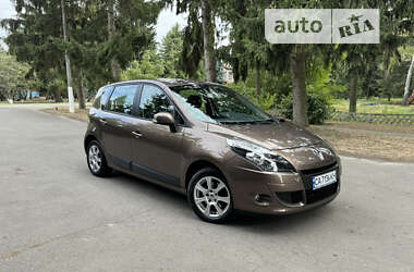 Мінівен Renault Scenic 2009 в Умані