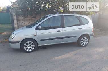 Мінівен Renault Scenic 2000 в Рівному