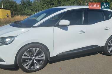 Минивэн Renault Scenic 2017 в 