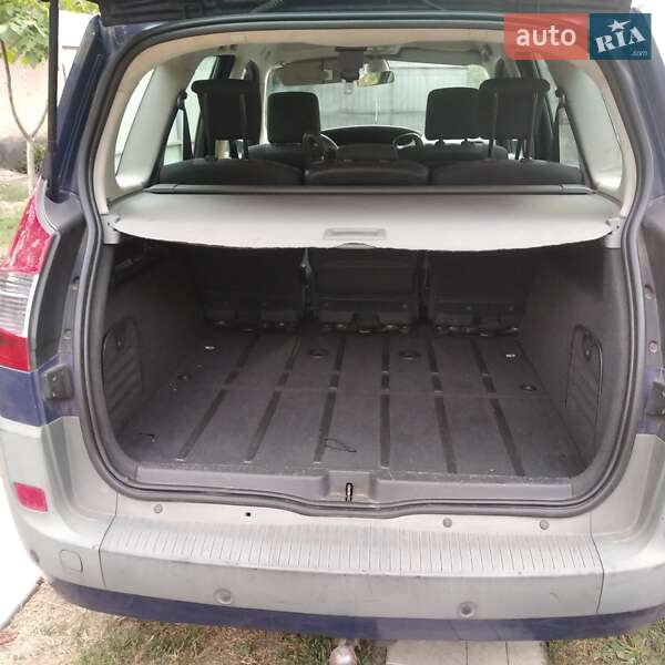 Минивэн Renault Scenic 2007 в Царичанке