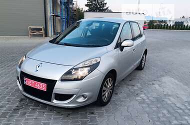 Минивэн Renault Scenic 2010 в Сарнах