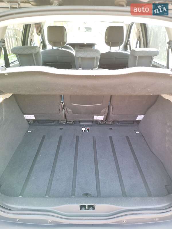 Минивэн Renault Scenic 2010 в Житомире фото 16 Минивэн Renault Scenic 2010 в Житомире