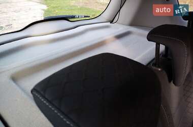 Минивэн Renault Scenic 2010 в 