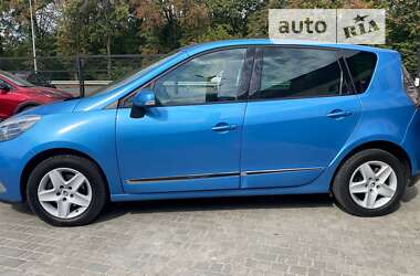 Минивэн Renault Scenic 2015 в 