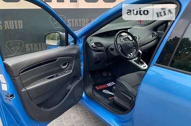 Минивэн Renault Scenic 2015 в 