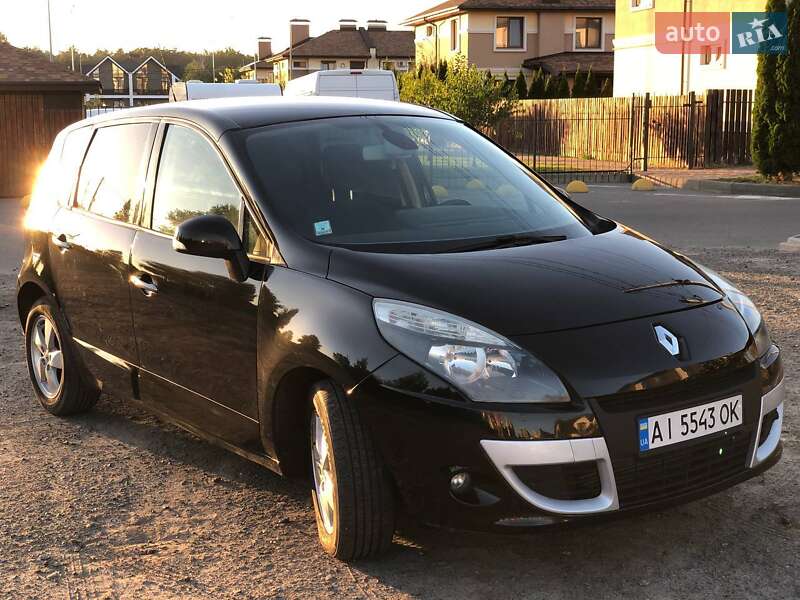 Минивэн Renault Scenic 2009 в Киеве