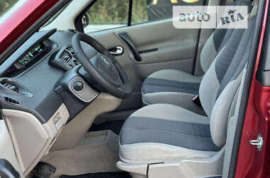 Минивэн Renault Scenic 2006 в Дрогобыче