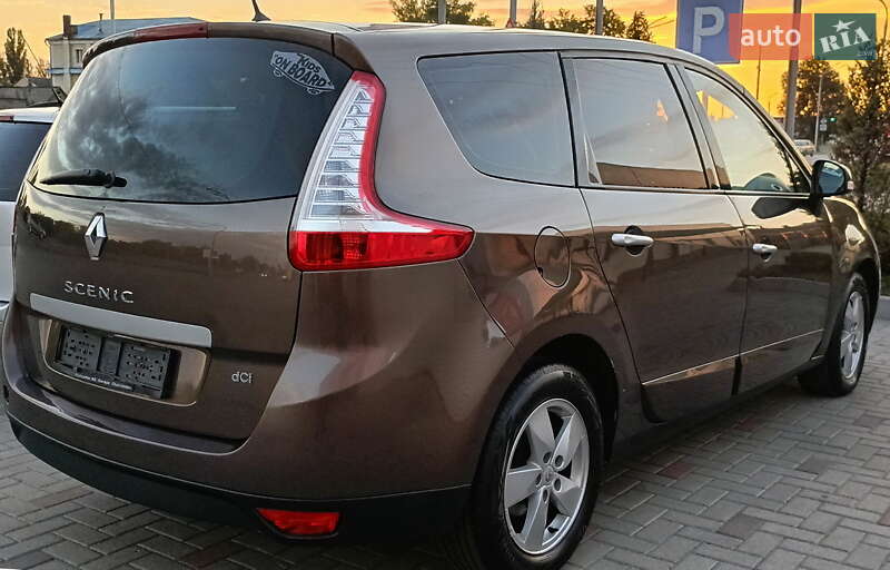 Мінівен Renault Scenic 2011 в Павлограді