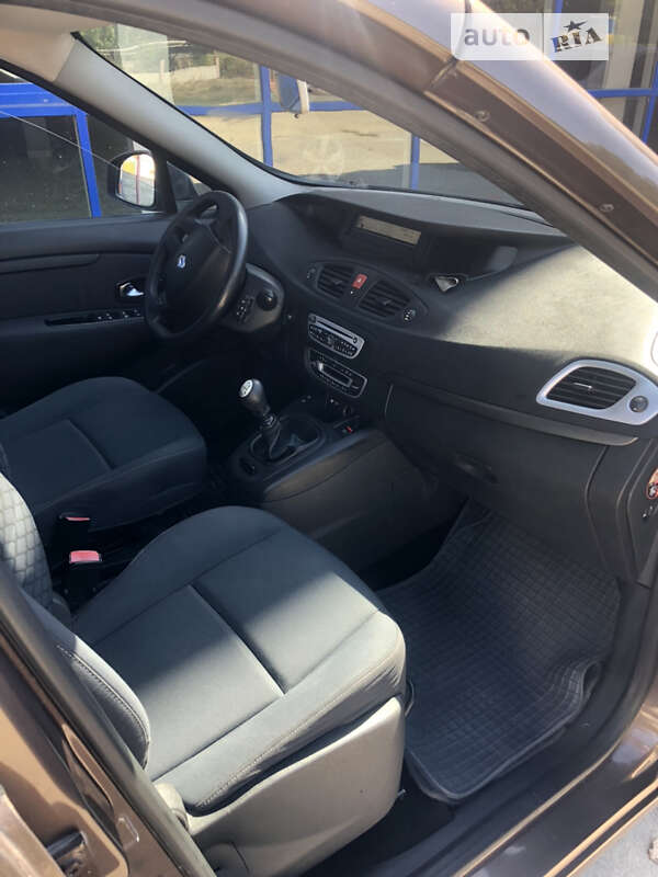 Минивэн Renault Scenic 2010 в Чорткове