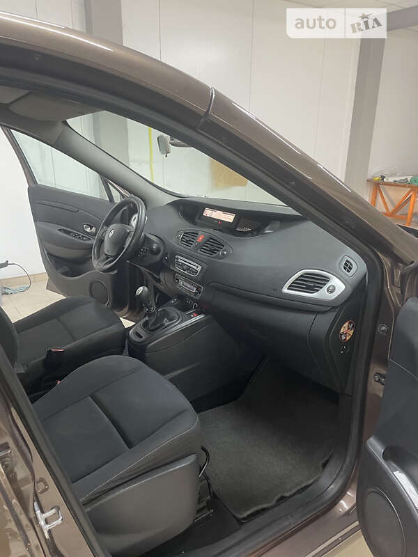 Минивэн Renault Scenic 2010 в Чорткове