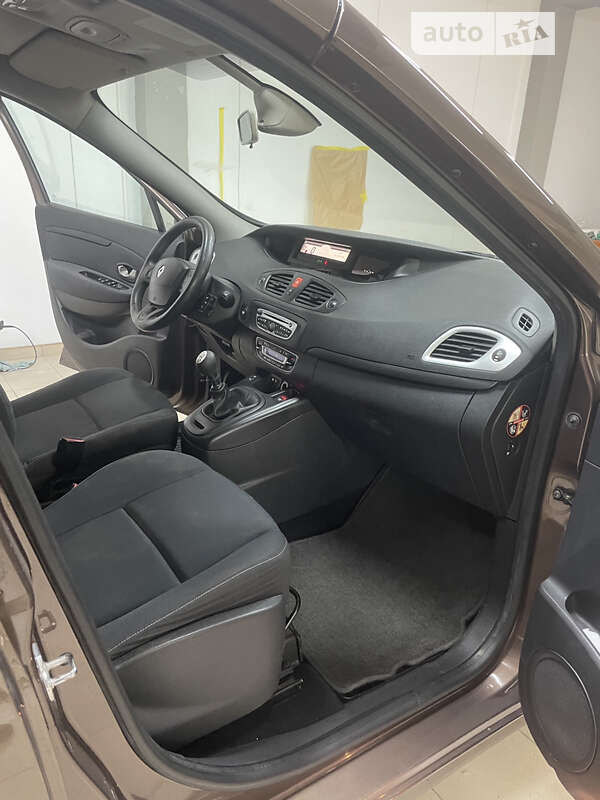 Минивэн Renault Scenic 2010 в Чорткове