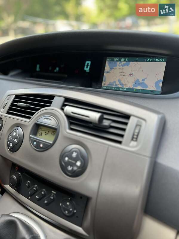 Минивэн Renault Scenic 2007 в Калуше