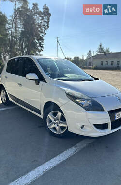 Renault Scenic 2011 Renault Scenic 2011
