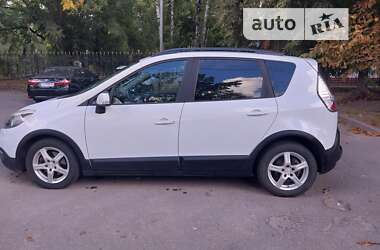 Мінівен Renault Scenic 2013 в Житомирі