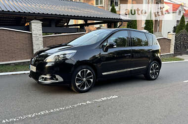 Мінівен Renault Scenic 2015 в Чернівцях