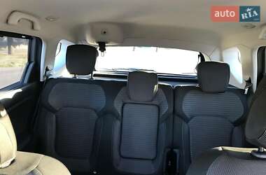 Минивэн Renault Scenic 2017 в 