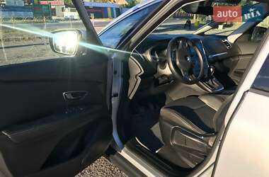 Минивэн Renault Scenic 2017 в 
