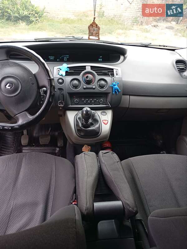Мінівен Renault Scenic 2007 в Устинівці