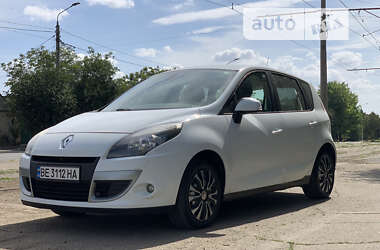 Мінівен Renault Scenic 2011 в Миколаєві