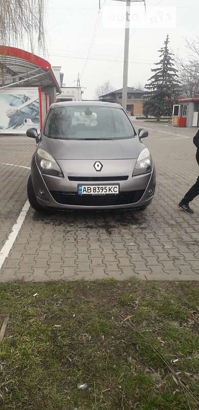 Минивэн Renault Scenic 2011 в Виннице