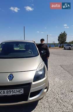 Renault Scenic 2011