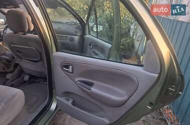Минивэн Renault Scenic 2002 в 