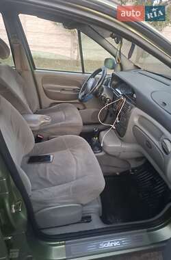 Минивэн Renault Scenic 2002 в 