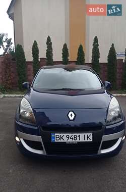 Мінівен Renault Scenic 2010 в 