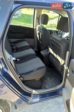Минивэн Renault Scenic 2003 в 
