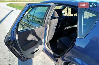Минивэн Renault Scenic 2003 в 