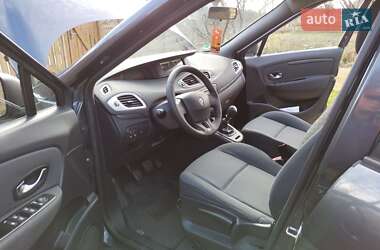 Минивэн Renault Scenic 2010 в 
