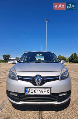 Минивэн Renault Scenic 2013 в 