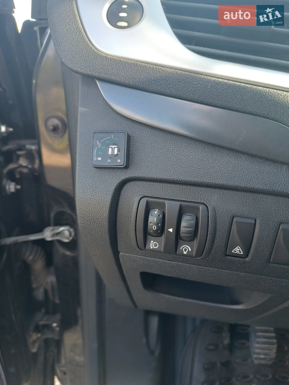 2010 Renault Scenic - мініатюра 22