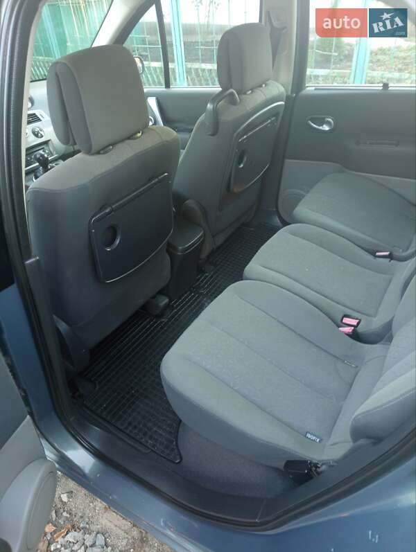 Минивэн Renault Scenic 2007 в Умани