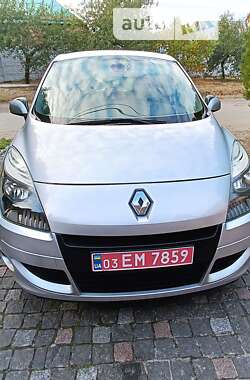 Мінівен Renault Scenic 2010 в Харкові