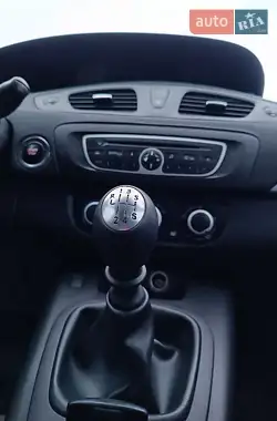 Renault Scenic 2012