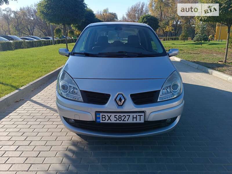 Минивэн Renault Scenic 2008 в Умани