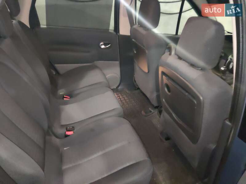 Минивэн Renault Scenic 2006 в Кегичевке