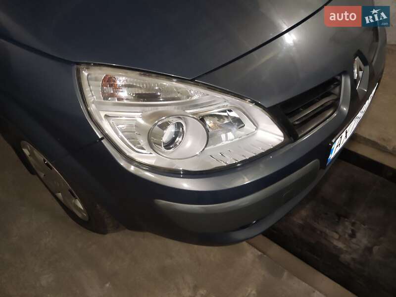 Минивэн Renault Scenic 2006 в Кегичевке