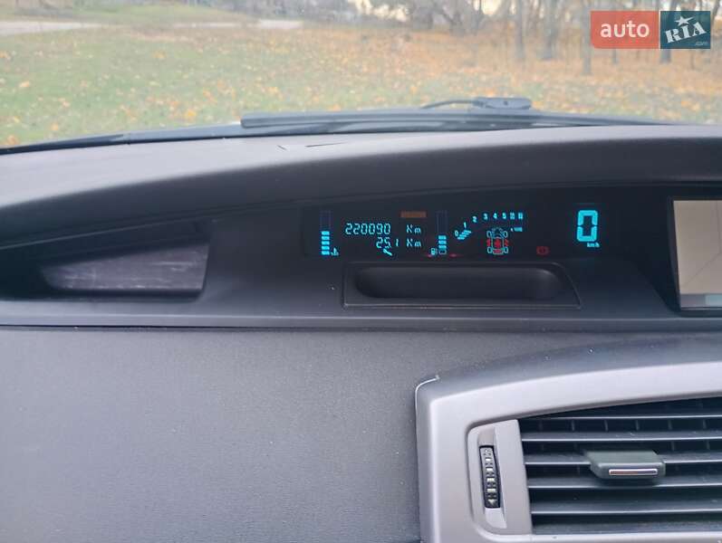 Минивэн Renault Scenic 2008 в Ровно фото 14 Минивэн Renault Scenic 2008 в Ровно