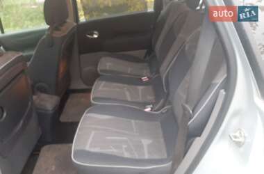 Минивэн Renault Scenic 2004 в 
