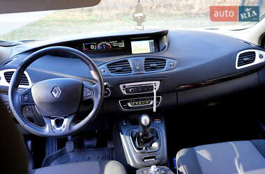 Минивэн Renault Scenic 2013 в Хотине