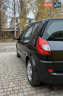 Минивэн Renault Scenic 2008 в Хороле