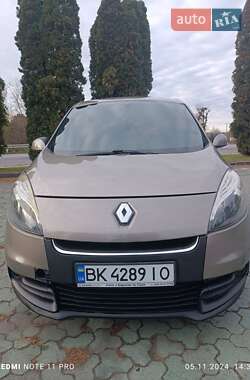 Мінівен Renault Scenic 2012 в Дубні