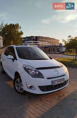 Мінівен Renault Scenic 2011 в Львові