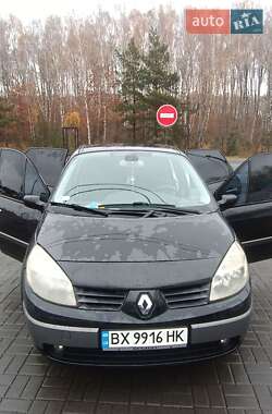 Минивэн Renault Scenic 2005 в 