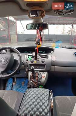 Минивэн Renault Scenic 2005 в 