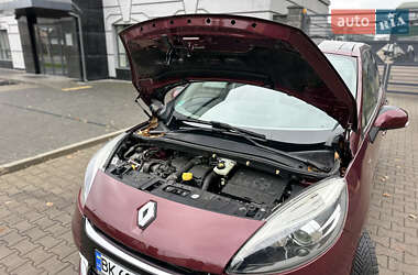 Минивэн Renault Scenic 2012 в Здолбунове